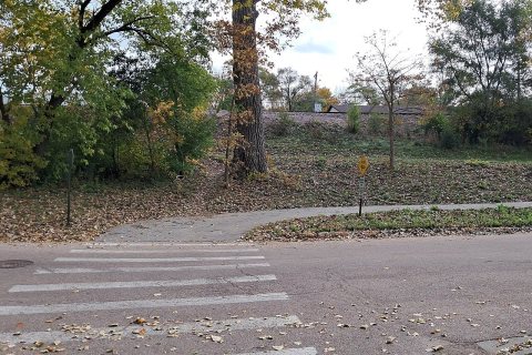 Fox River Trail approaching hairpin turn - South Elgin, IL - November 2025