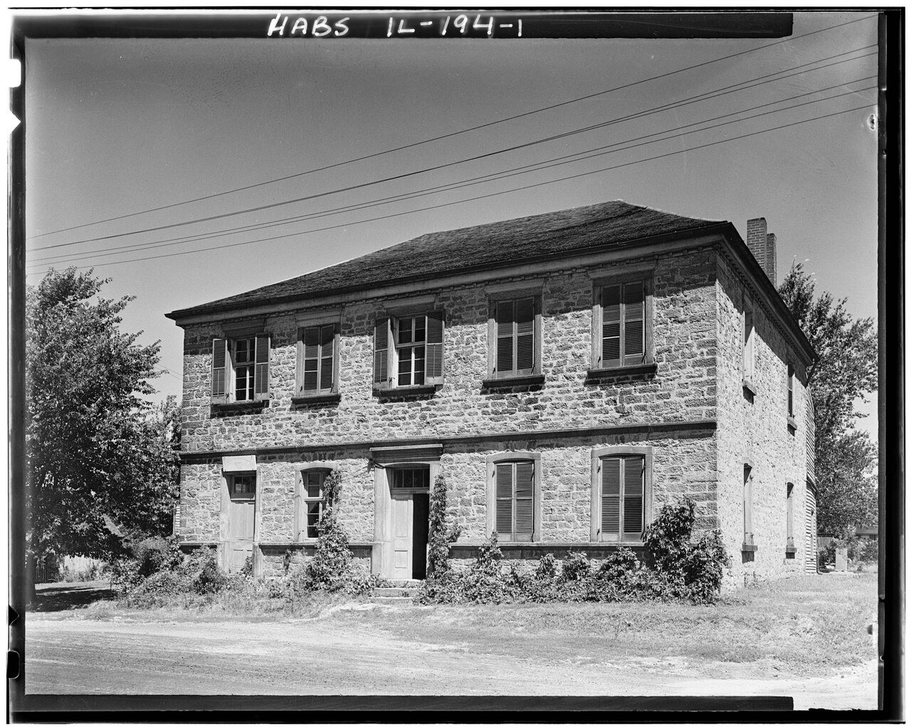 FACADE - Stone House