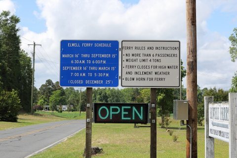 Elwell Ferry Status Sign