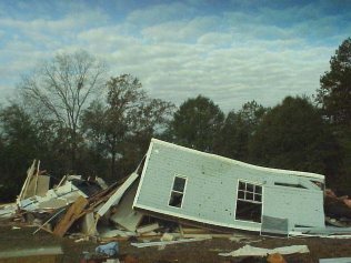 FEMA - 5541 - Photograph by Ray Phillips taken on 11-25-2001 in Alabama