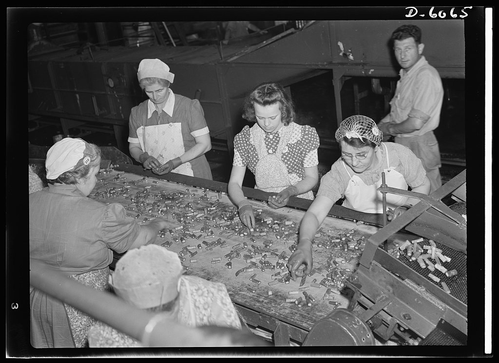 Food to make America strong. 8b09752v