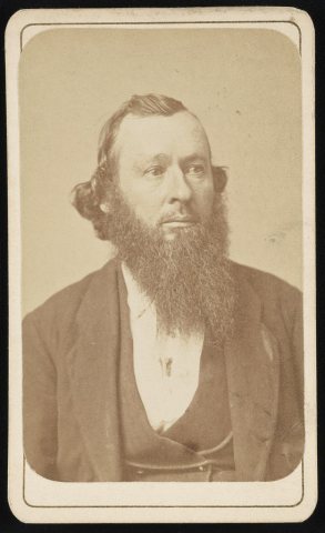 Dr. Henry Dale, head-and-shoulders portrait, facing slightly right