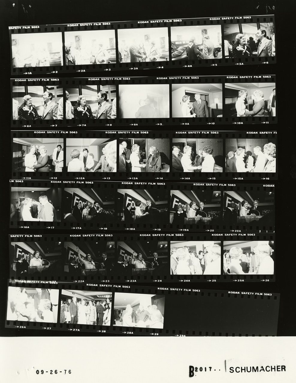 Ford B2017 NLGRF photo contact sheet (1976-10-27)(Gerald Ford Library)