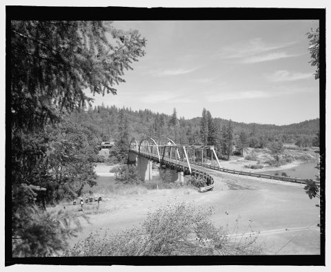 Robertson Bridge, Spanning Rogue River on Rogue River Highway Loop No. 260