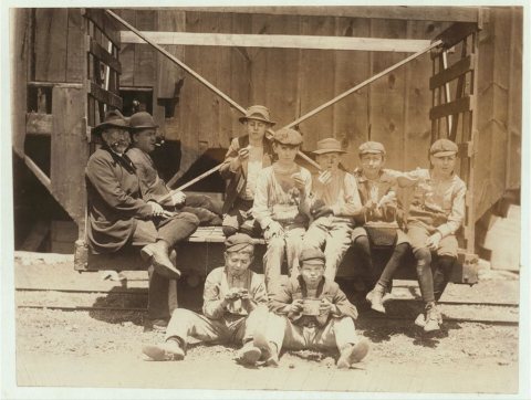 Noon hour. Illinois Glass Co. (Shop #7.) These boys all work in above glass company. Tuesday noon. Location: Alton, Ill…