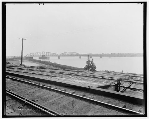 Mississippi at Alton, Ill's
