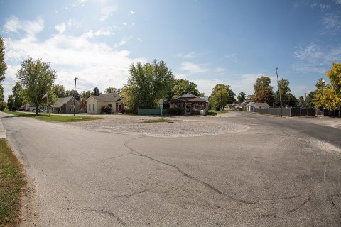 Elizabeth Town, Indiana