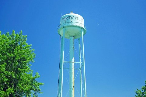 Perrysville-water-tower-in