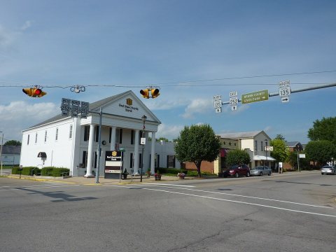 Morgantown - First Merchants Bank - P1100020