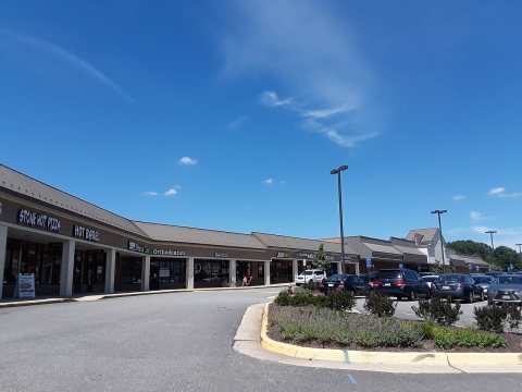 Hayfield Shopping Center in June 2018