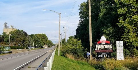 Mentone Indiana welcome sign