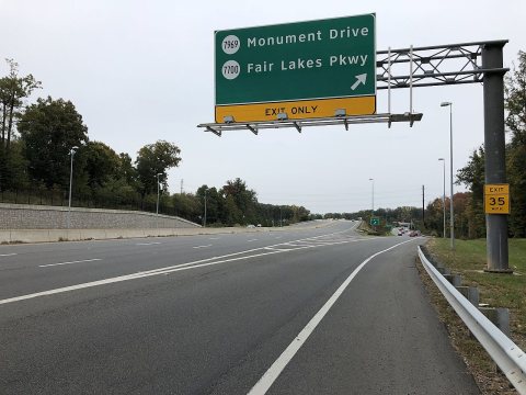2018-10-26 13 41 00 View south along Virginia State Route 286 (Fairfax County Parkway) at the exit for Virginia State R…