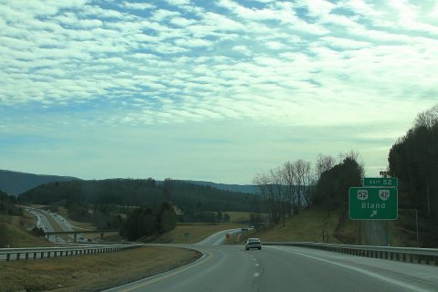 Int77sRoad-Exit52-US52VA42