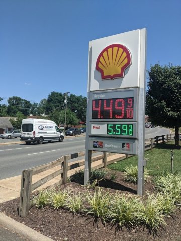 Shell prices 1129 Richmond Road U.S. Rte 250 Pantops Charlottesville VA June 2022