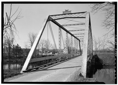 April 1971. GENERAL VIEW FROM SOUTH. BUILT BY CHAMPION BRIDGE CO., WILMINGTON, OHIO. - South River Pratt Through-Truss …