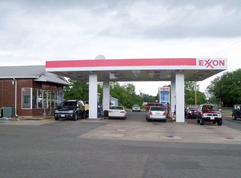 Trenis Exxon