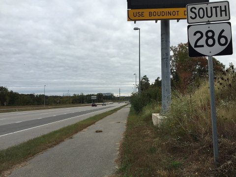 2016-10-27 09 39 29 View south along Virginia State Route 286 (Fairfax County Parkway) between Barta Road (Virginia Sta…