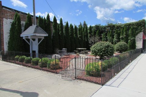 Depot Park 19-08-23 014