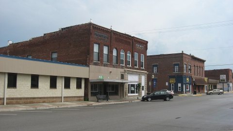 Streetside on Newton in