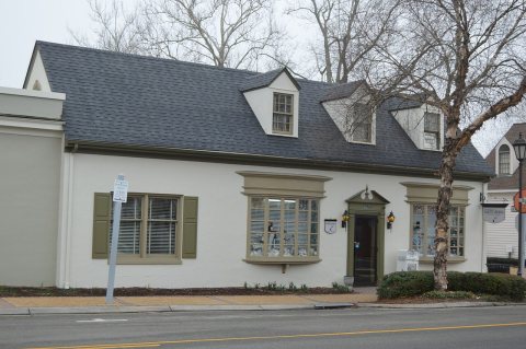 Gloucester-Mathews Gazette-Journal offices