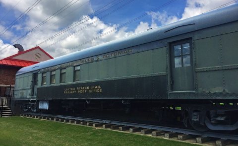 Former Richmond, Fredericksburg & Potomac Railway post office on display