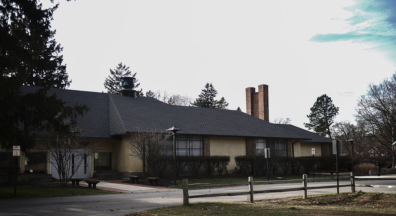 Long Beach School