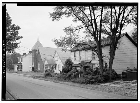 Malden Historic District, 4304 Malden Drive (House)