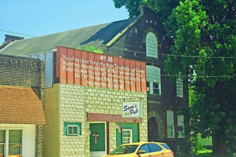 Cayuga-Sam's-Pub-in