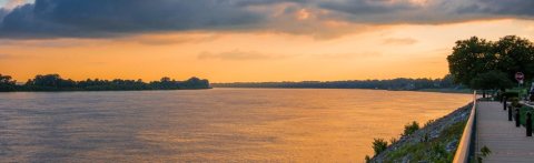 Newburgh-Indiana-Riverfront