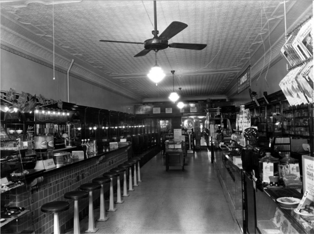 Gillis Pharmacy Interior