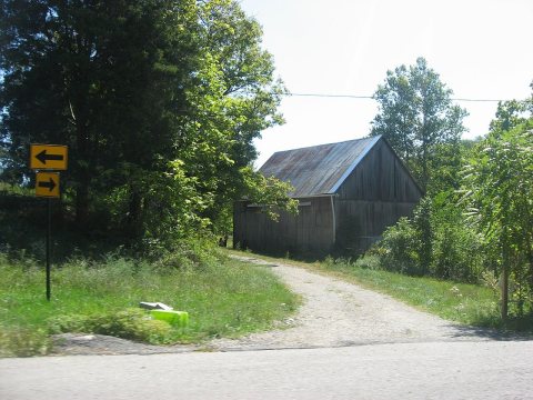 Beard-Kerr Farm barn