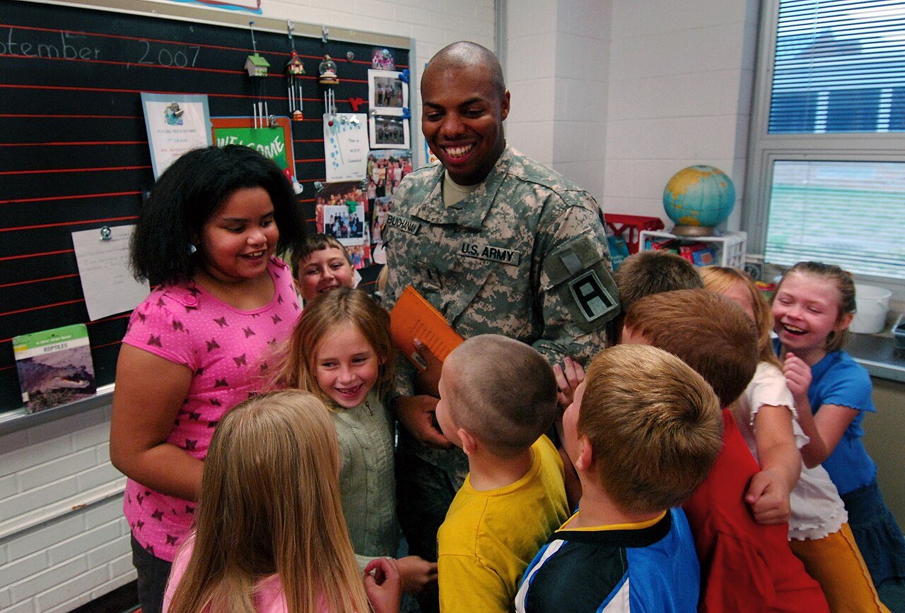 Soldiers Help Kids Remember 9-11 DVIDS56750
