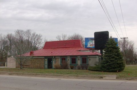 Former Pizza Hut, 5570 Crawfordsville Rd, Indianapolis, IN