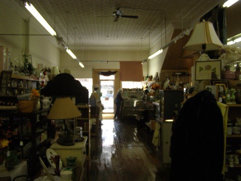 Antique Mall PA270186