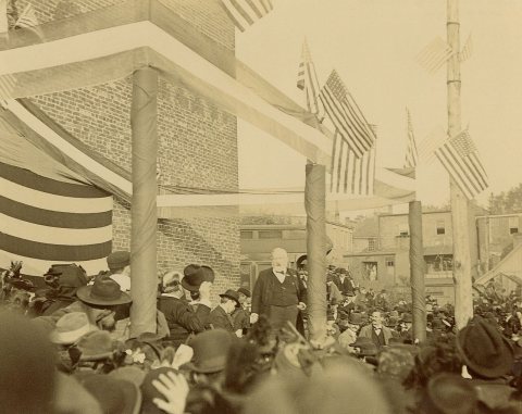 Benjamin Harrison speaking in Bloomington, Indiana - DPLA - b8d8e567f55a2c7a99de08945b0fe740 (page 1)