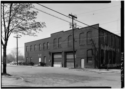 GENERAL VIEW OF EAST FRONT FROM NORTHEAST - Anderson Carriage Manufacturing Company, Twenty-fifth and Walton Streets, A…