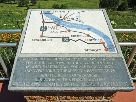Mississippi overlook sign in