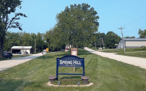 SpringHillIowaWelcomeSign
