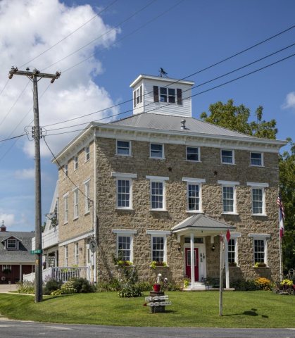 The Black Horse Inn, a bed-and-breakfast inn at the old Sherrill Mount House, a roadhouse built in 1856