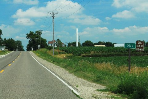 IA78 West - Olds Iowa Sign