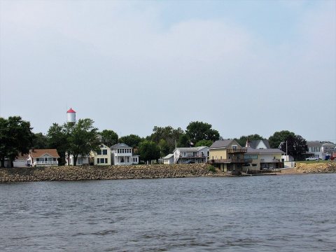 Sabula, Iowa from the Mississippi River 06