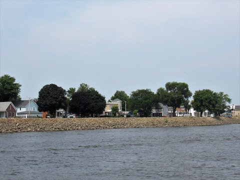 Sabula, Iowa from the Mississippi River 05