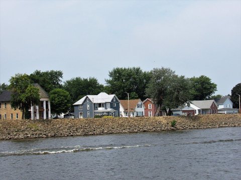 Sabula, Iowa from the Mississippi River 04