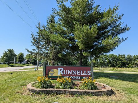 RunnelsIAWelcomeSign