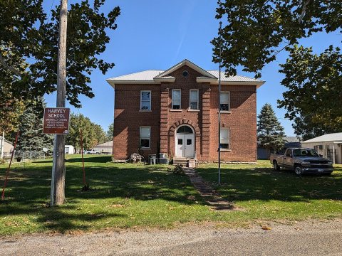 HarveyIowaSchool