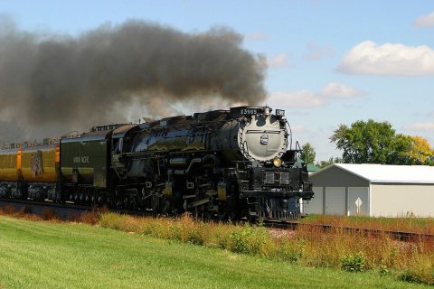 Union Pacific Challenger 3985 01