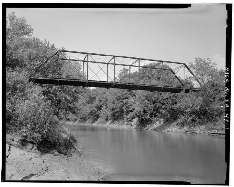 Euritt Bridge, Spanning Grand River