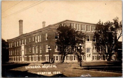 Hampton IA - Oct. 1916