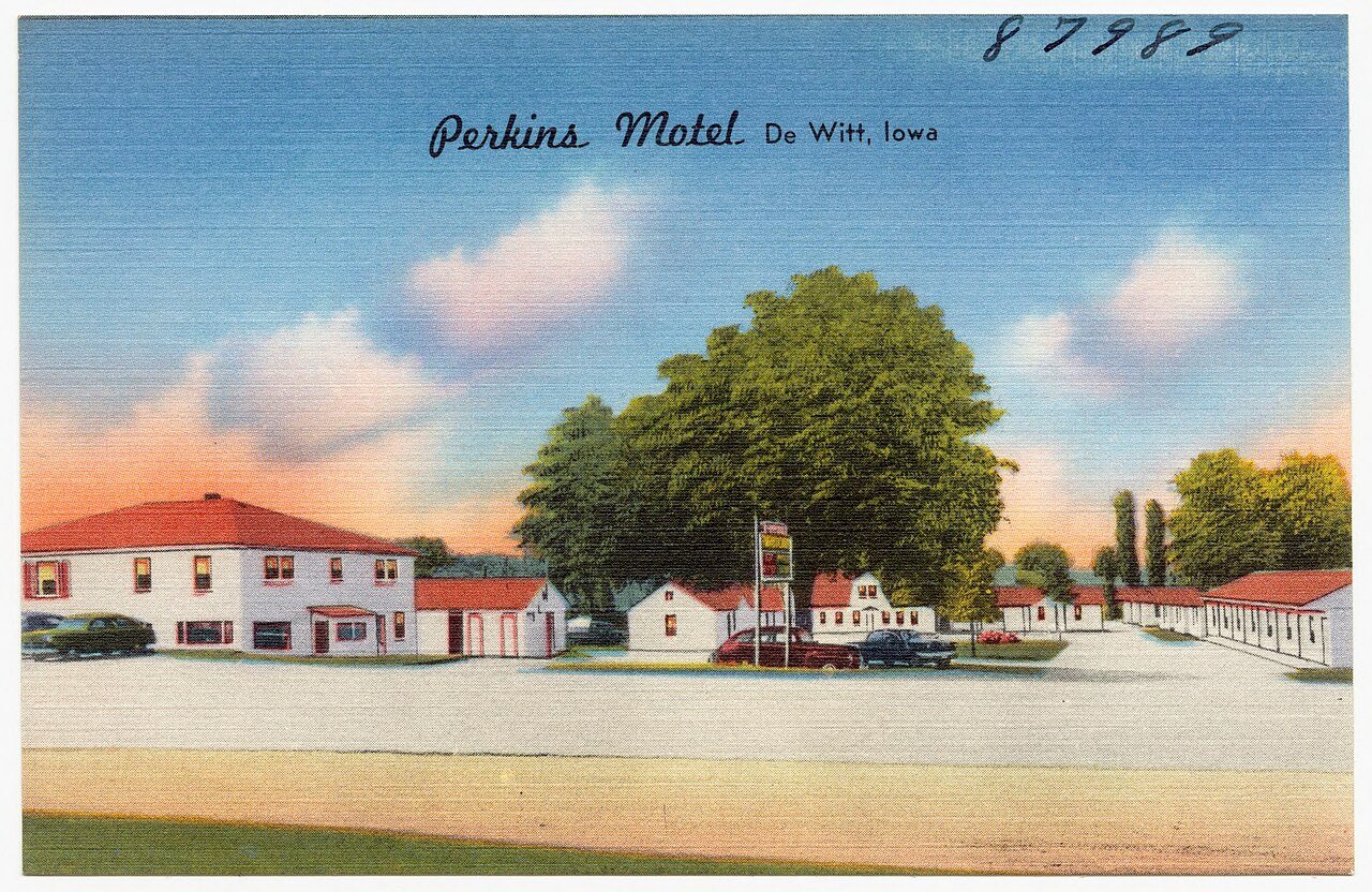 Perkins Motel, De Witt, Iowa (87989)