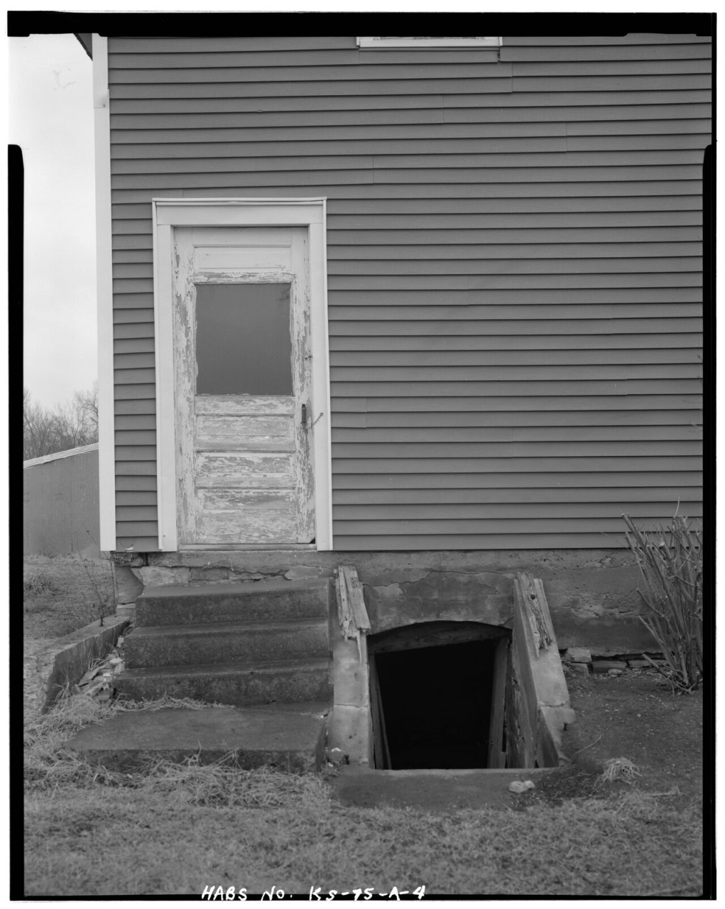 Detail of door and cave entrance on west side of smokehouse - Henry E. Williams Farmstead, Smokehouse, Southeast of Res…